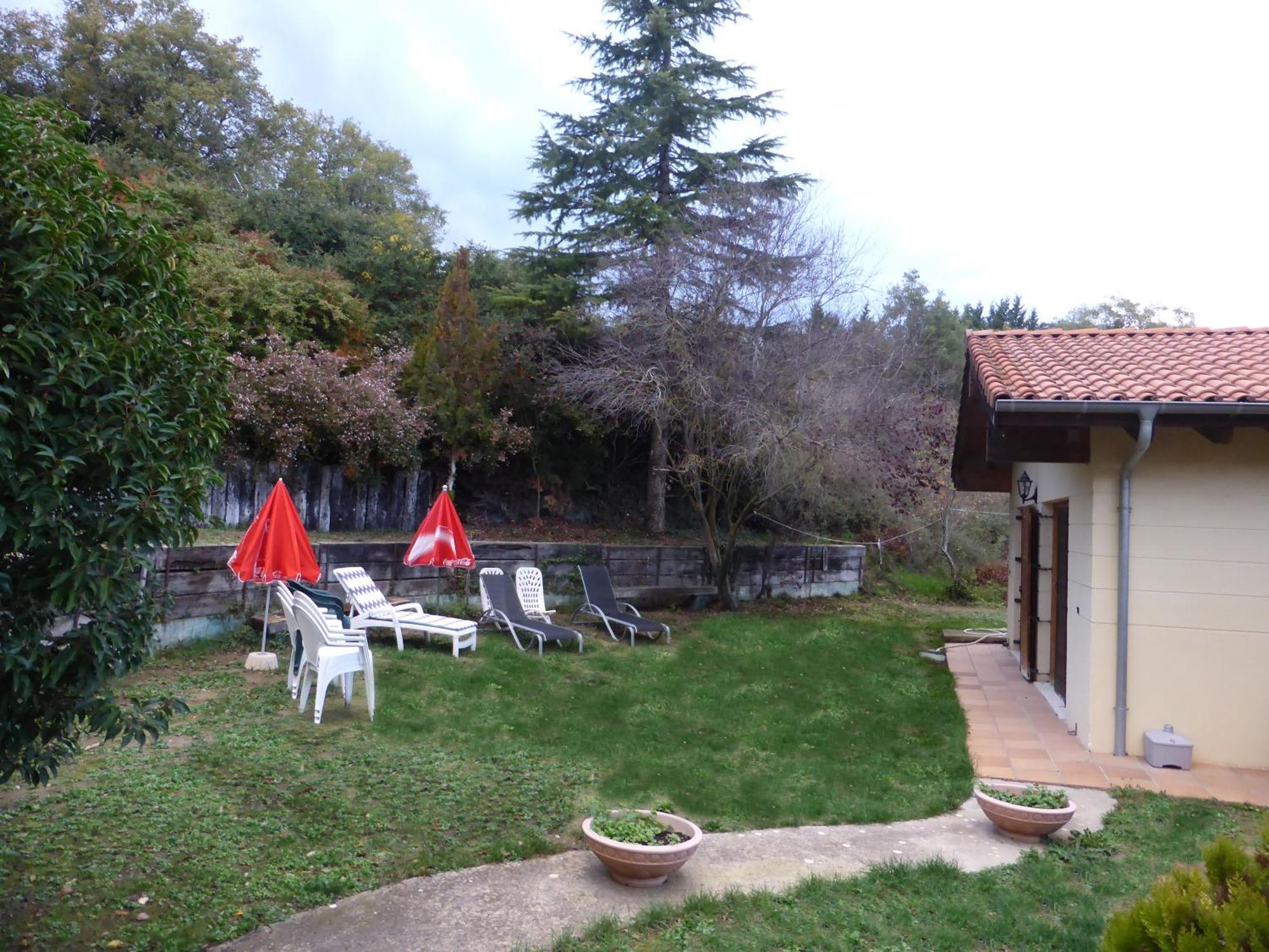 Una Casa Con Vistas En Pobes Екстериор снимка