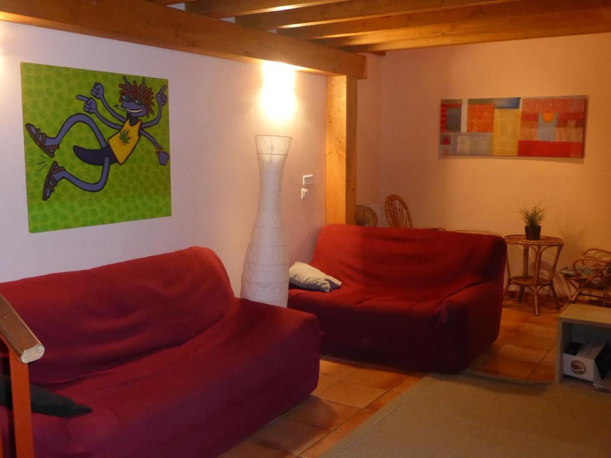 Una Casa Con Vistas En Pobes Екстериор снимка